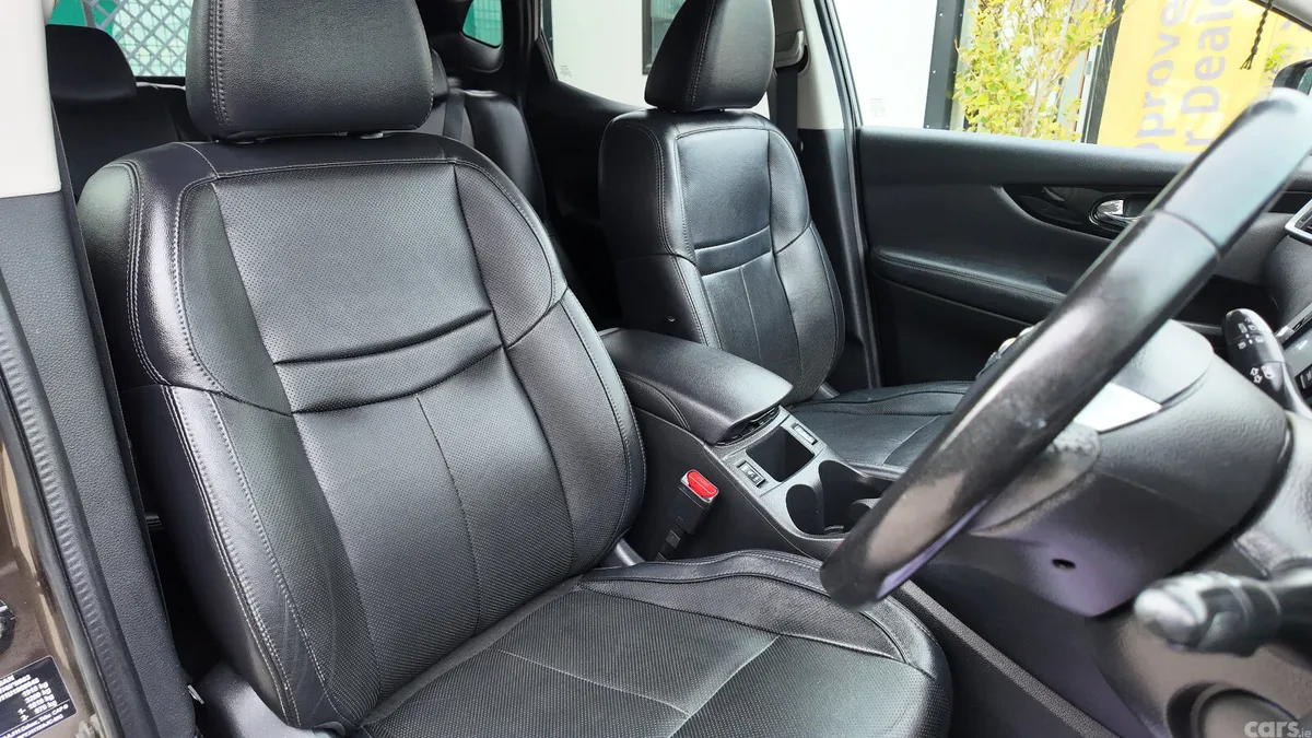 Nissan Qashqai SUV, Diesel, 2017, Brown