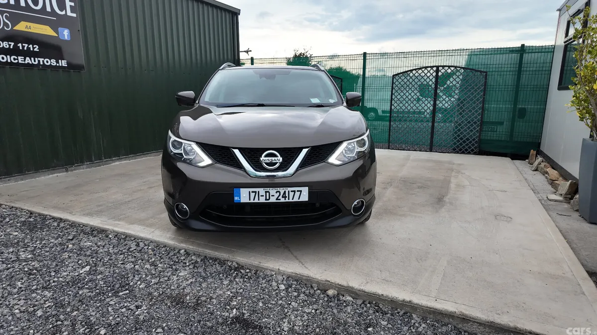 Nissan Qashqai SUV, Diesel, 2017, Brown