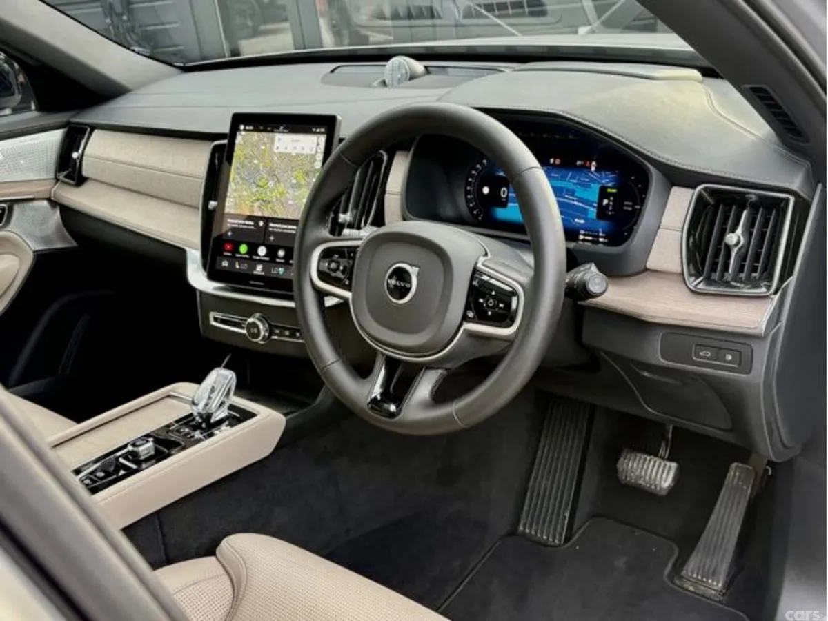 Volvo XC90 SUV, Petrol Hybrid, 2025, Silver