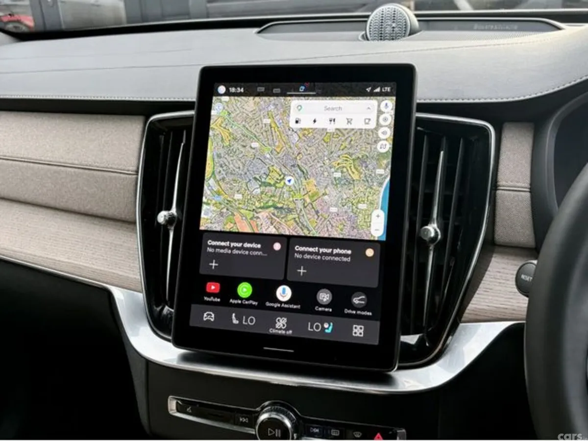 Volvo XC90 SUV, Petrol Hybrid, 2025, Silver