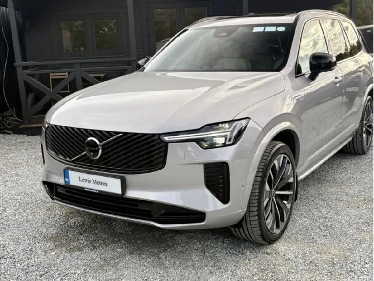 Volvo XC90 SUV, Petrol Hybrid, 2025, Silver