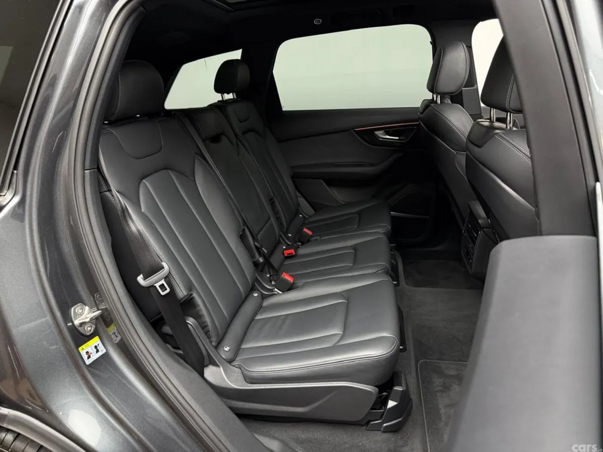 Audi Q7 SUV, Petrol Plug-in Hybrid, 2025, Grey