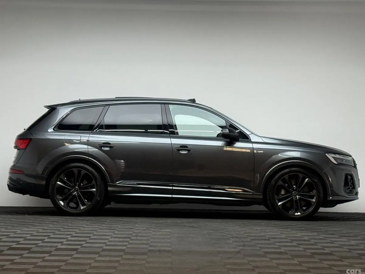 Audi Q7 SUV, Petrol Plug-in Hybrid, 2025, Grey