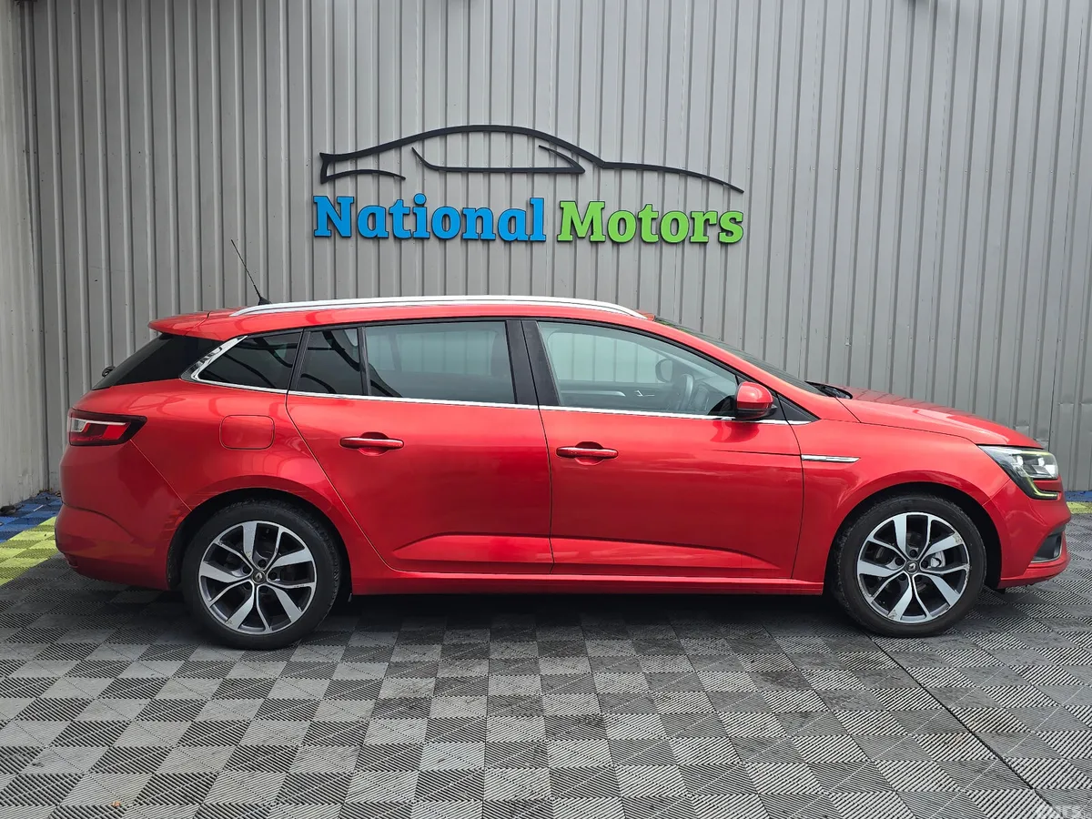 Renault Megane Estate, Diesel, 2018, Red