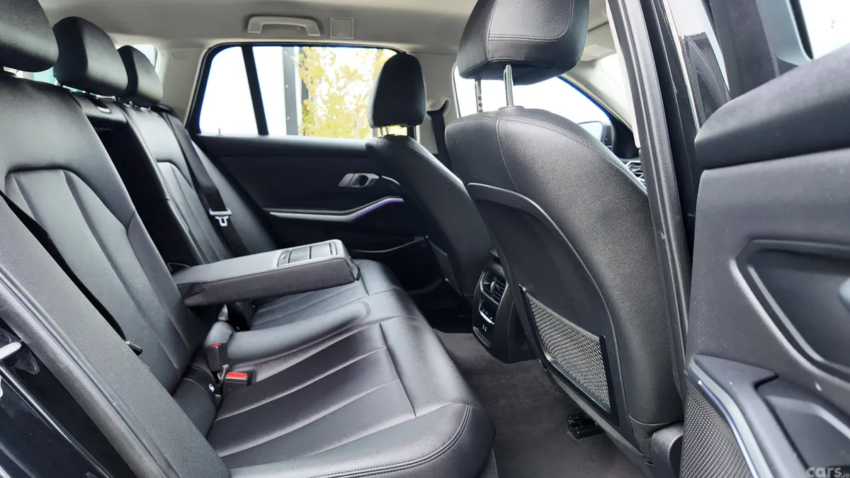 BMW 3-Series Estate, Diesel, 2021, Black