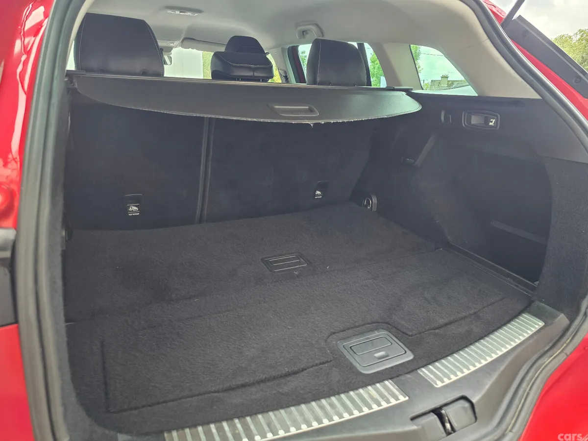 Renault Megane Estate, Diesel, 2018, Red