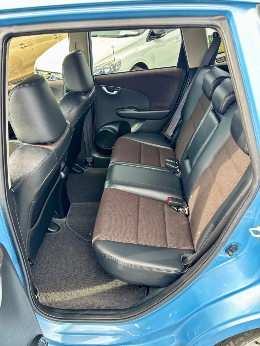 Honda Fit Hatchback, Petrol Hybrid, 2013, Blue