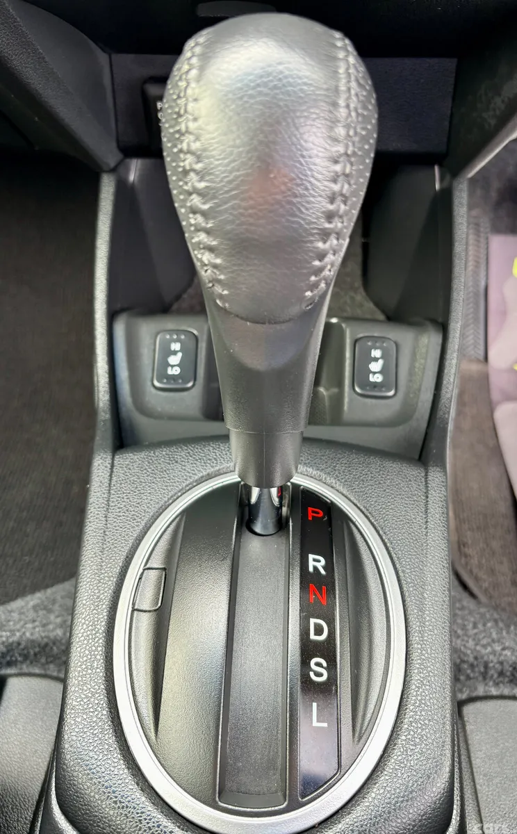 Honda Fit Hatchback, Petrol Hybrid, 2013, Blue