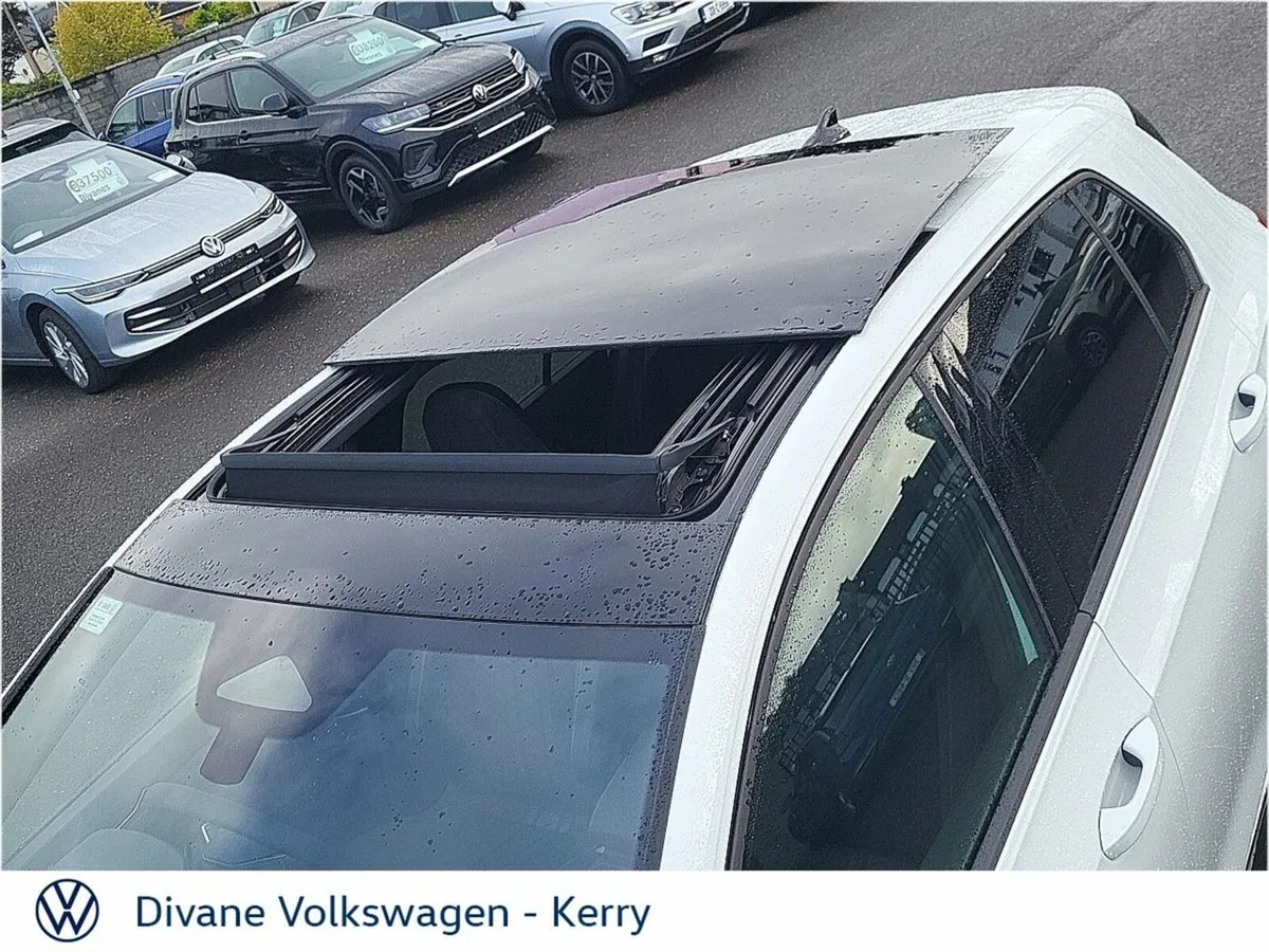 Volkswagen Golf Hatchback, Diesel, 2027, White