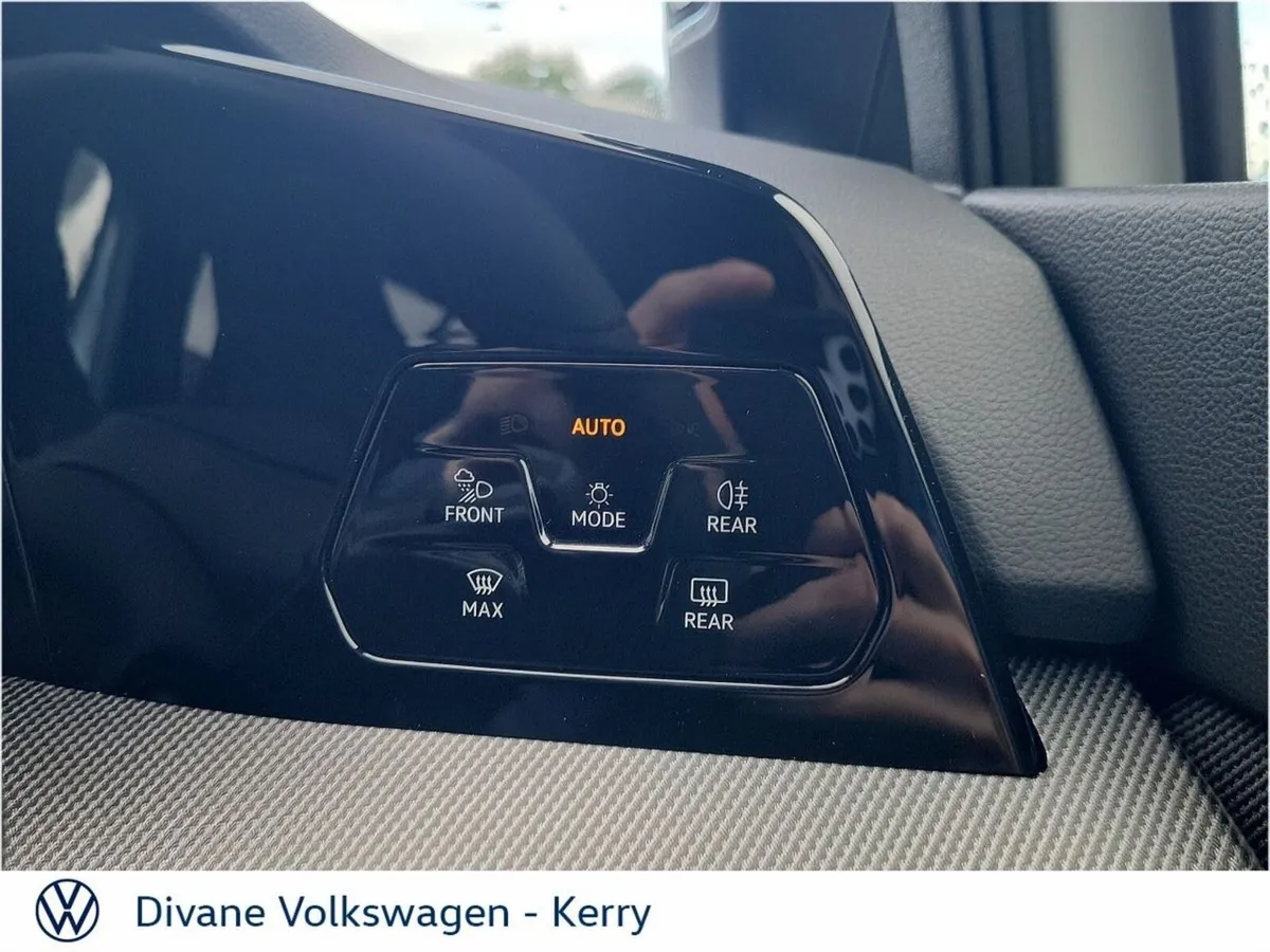 Volkswagen Golf Hatchback, Diesel, 2027, White