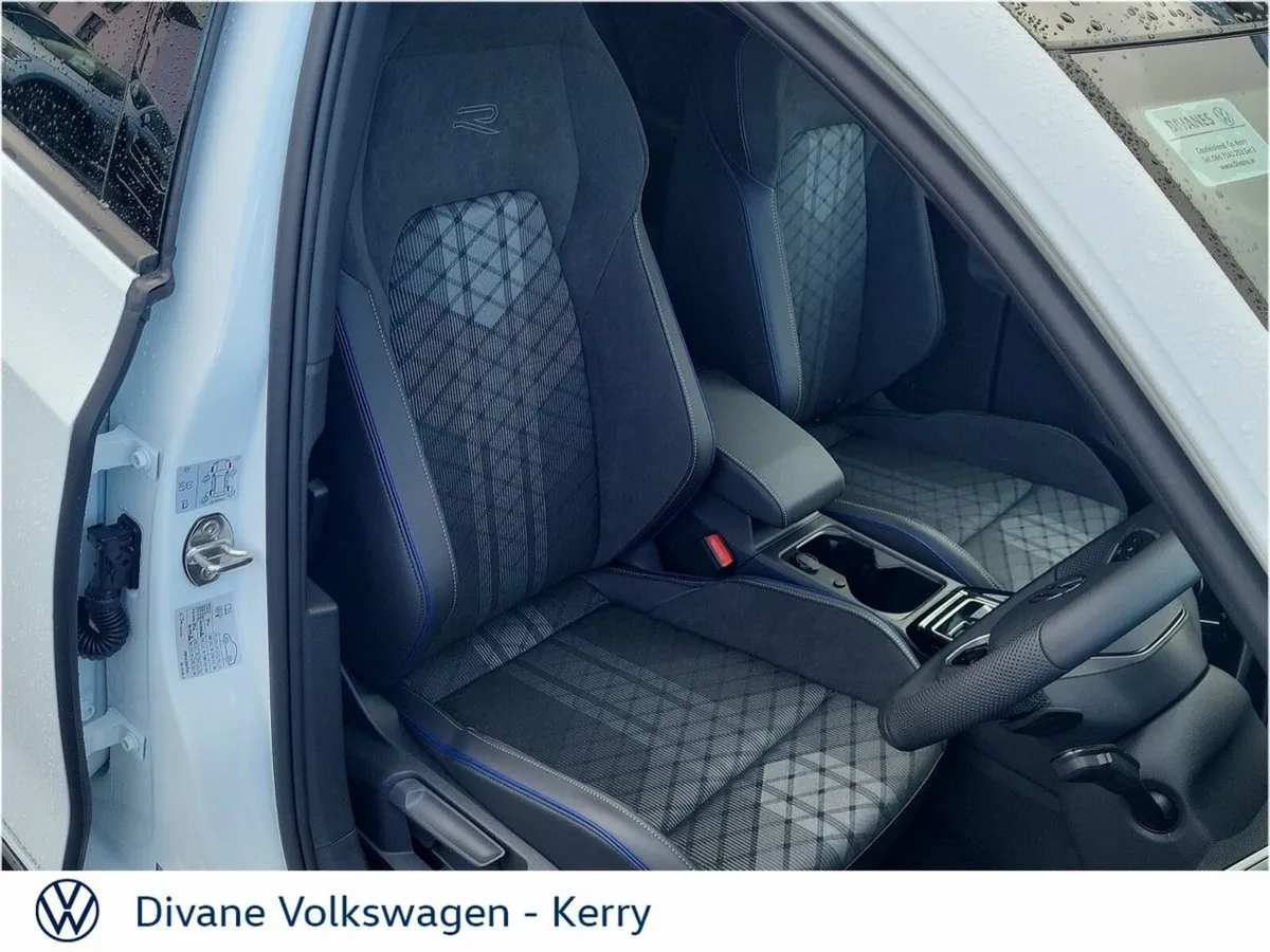 Volkswagen Golf Hatchback, Diesel, 2027, White