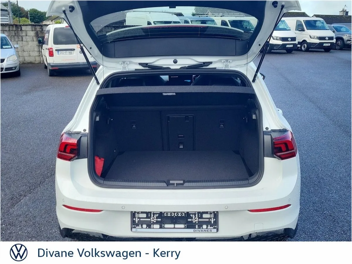 Volkswagen Golf Hatchback, Diesel, 2027, White