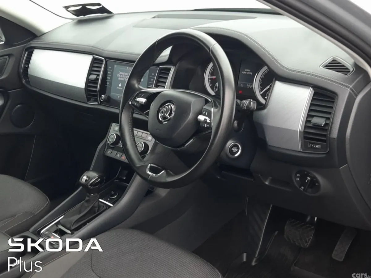Skoda Kodiaq MPV, Diesel, 2023, Silver