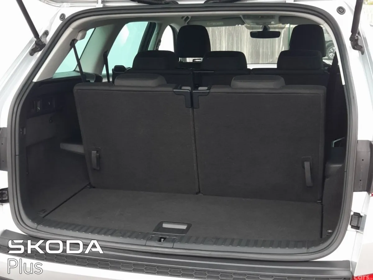 Skoda Kodiaq MPV, Diesel, 2023, Silver