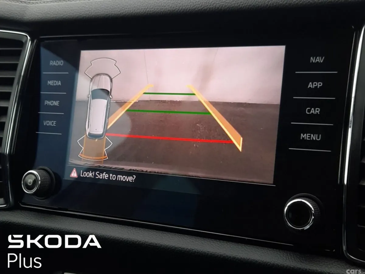 Skoda Kodiaq MPV, Diesel, 2023, Silver