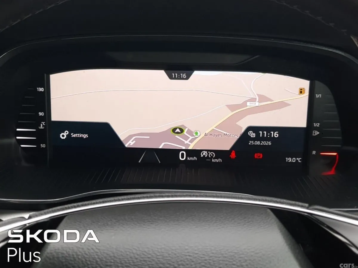 Skoda Octavia Saloon, Diesel, 2023, Black