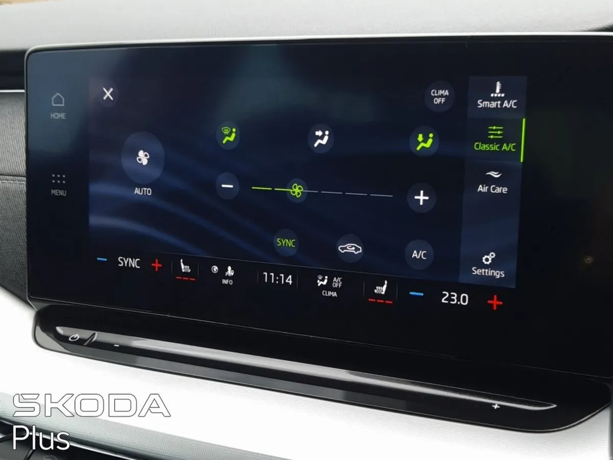 Skoda Octavia Saloon, Diesel, 2023, Black