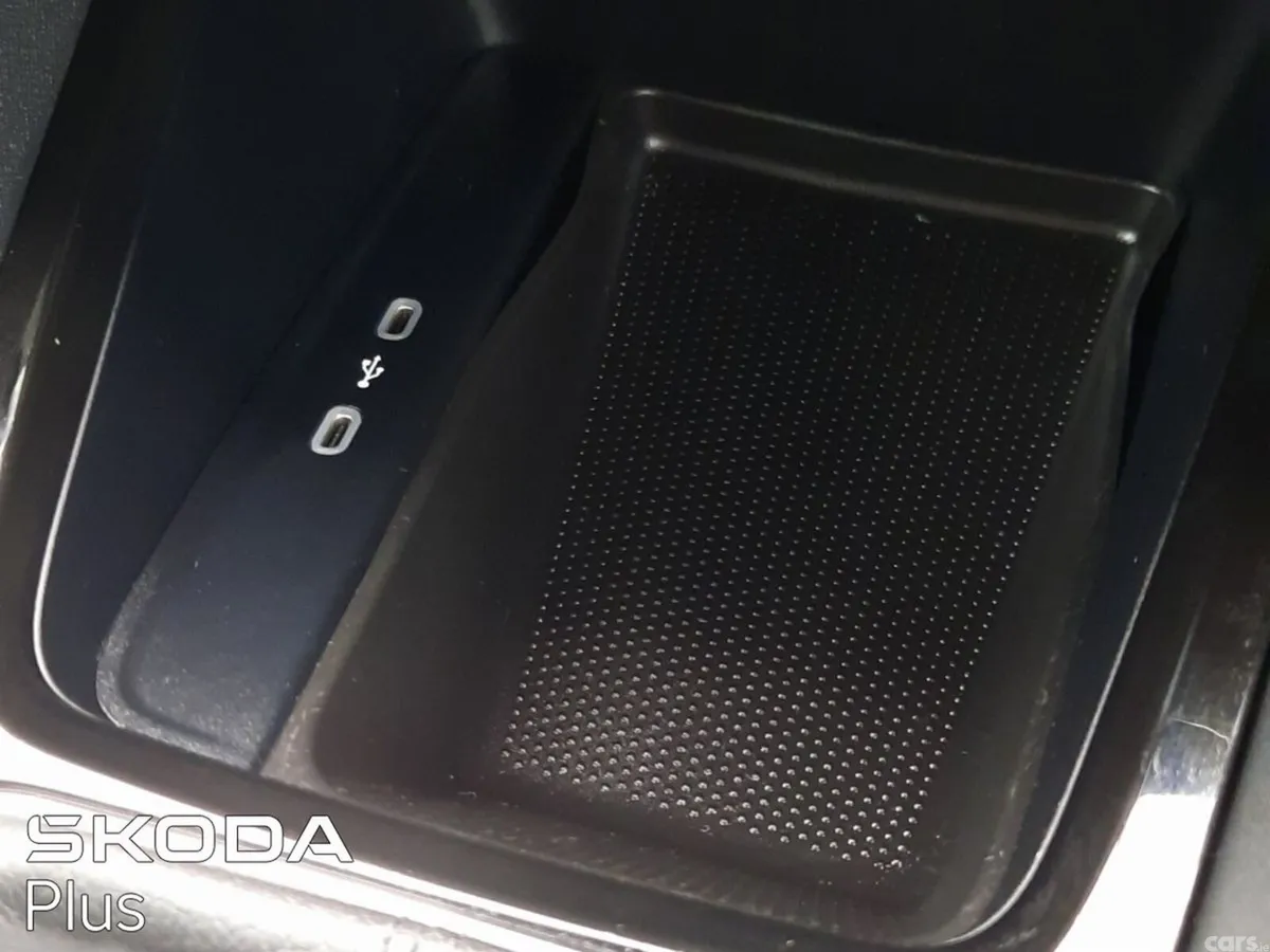 Skoda Octavia Saloon, Diesel, 2023, Black