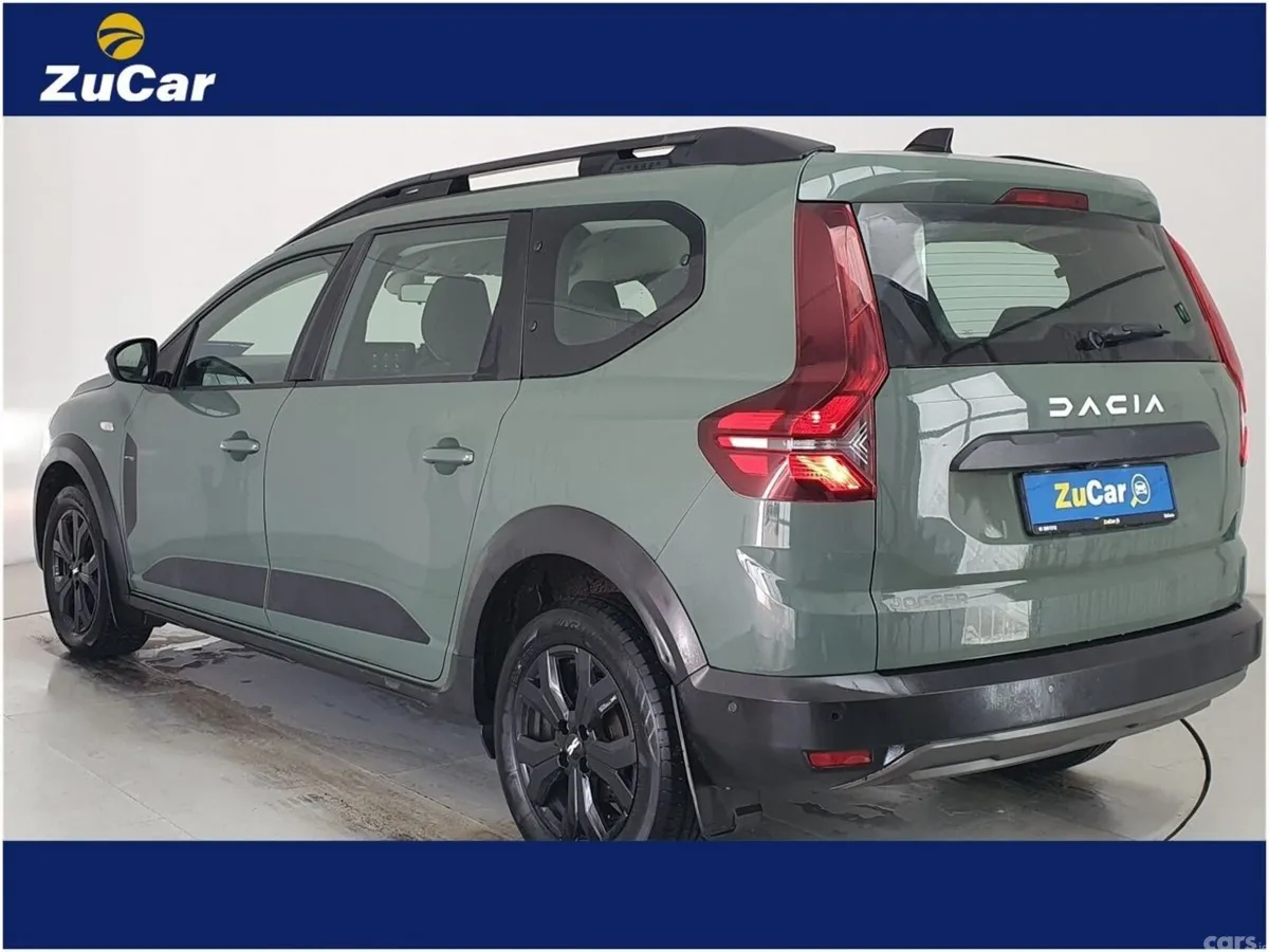 Dacia Jogger MPV, Petrol, 2023, Grey