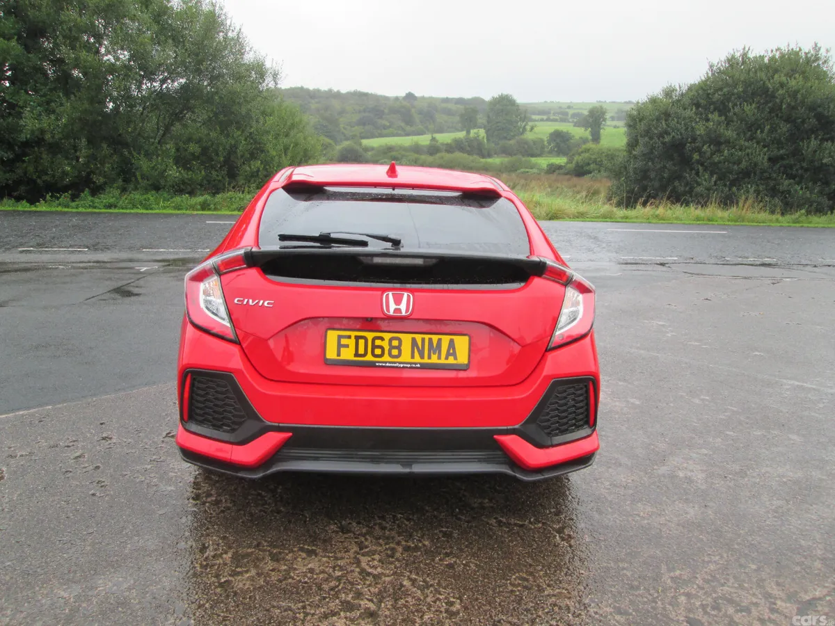 Honda Civic Hatchback, Diesel, 2019, Red