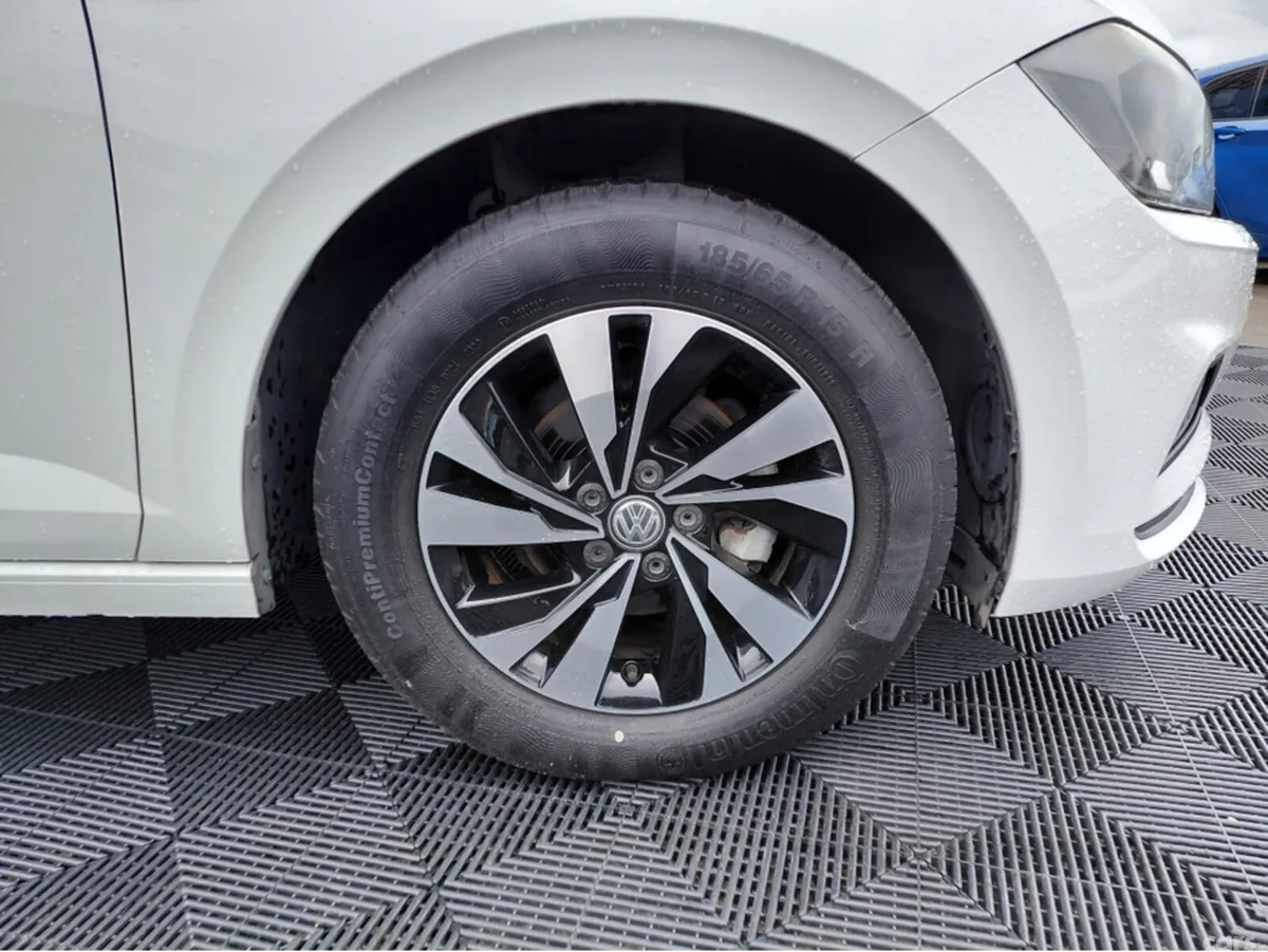 Volkswagen Polo Hatchback, Petrol, 2019, White