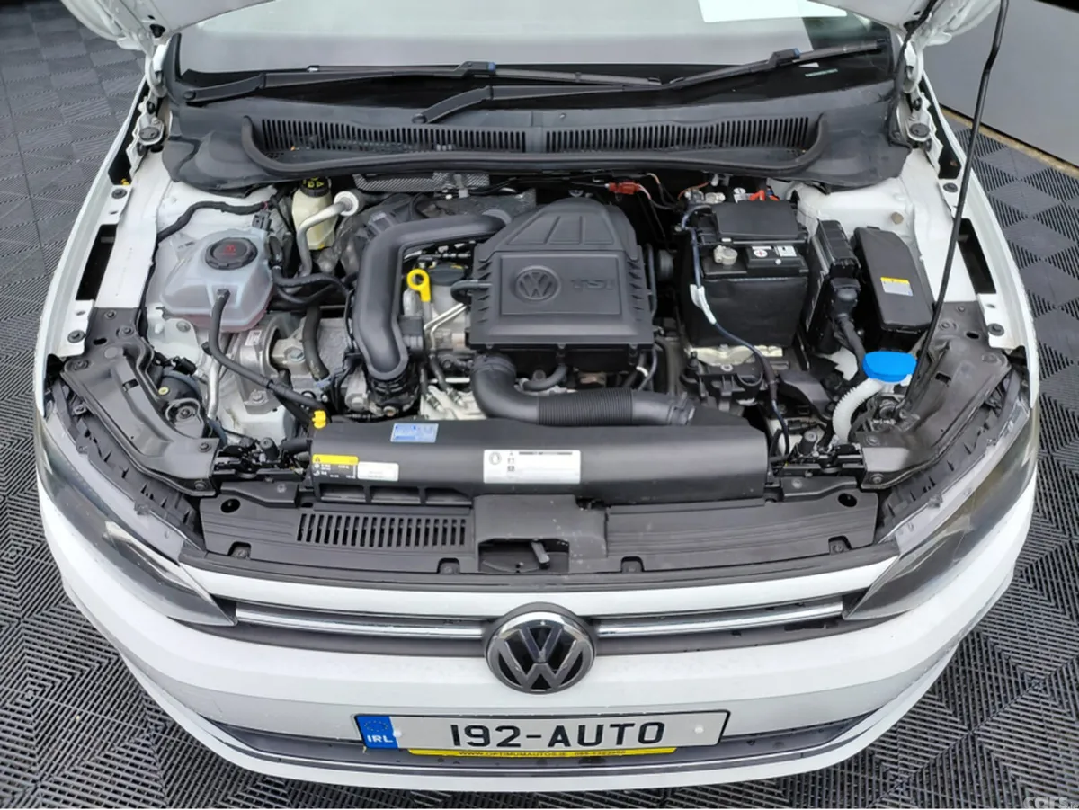 Volkswagen Polo Hatchback, Petrol, 2019, White