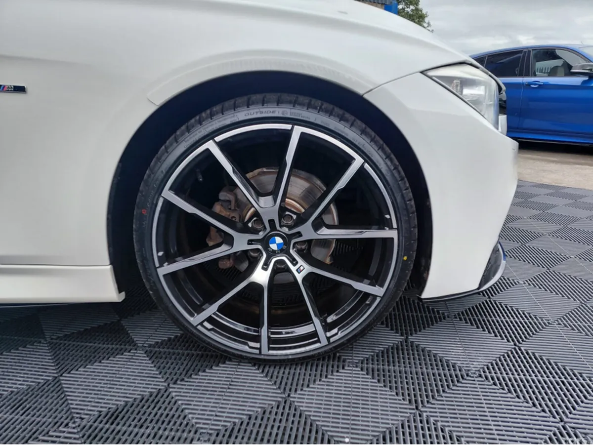 BMW 3-Series Estate, Petrol, 2014, White