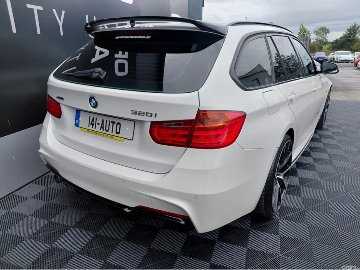BMW 3-Series Estate, Petrol, 2014, White