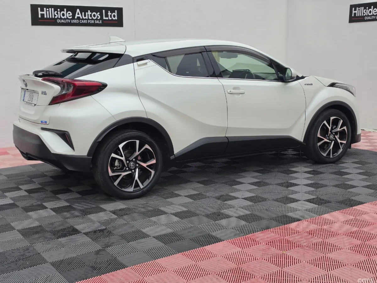 Toyota C-HR Hatchback, Petrol Hybrid, 2018, White