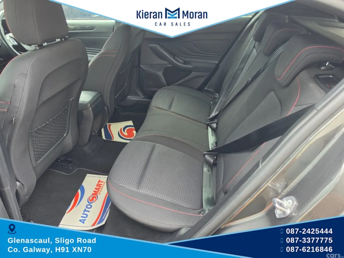 Ford Focus Hatchback, Diesel, 2019, Grey