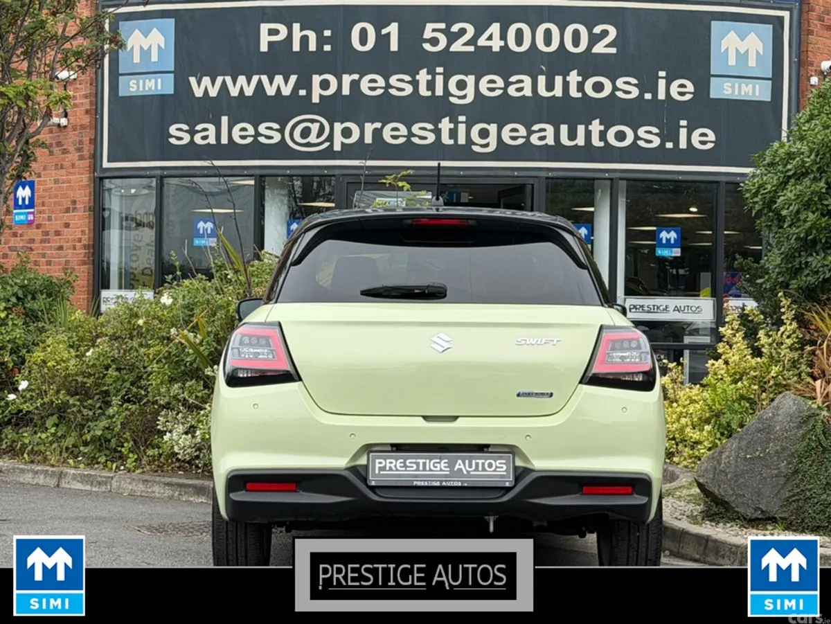 Suzuki Swift Hatchback, Petrol Hybrid, 2024, Green