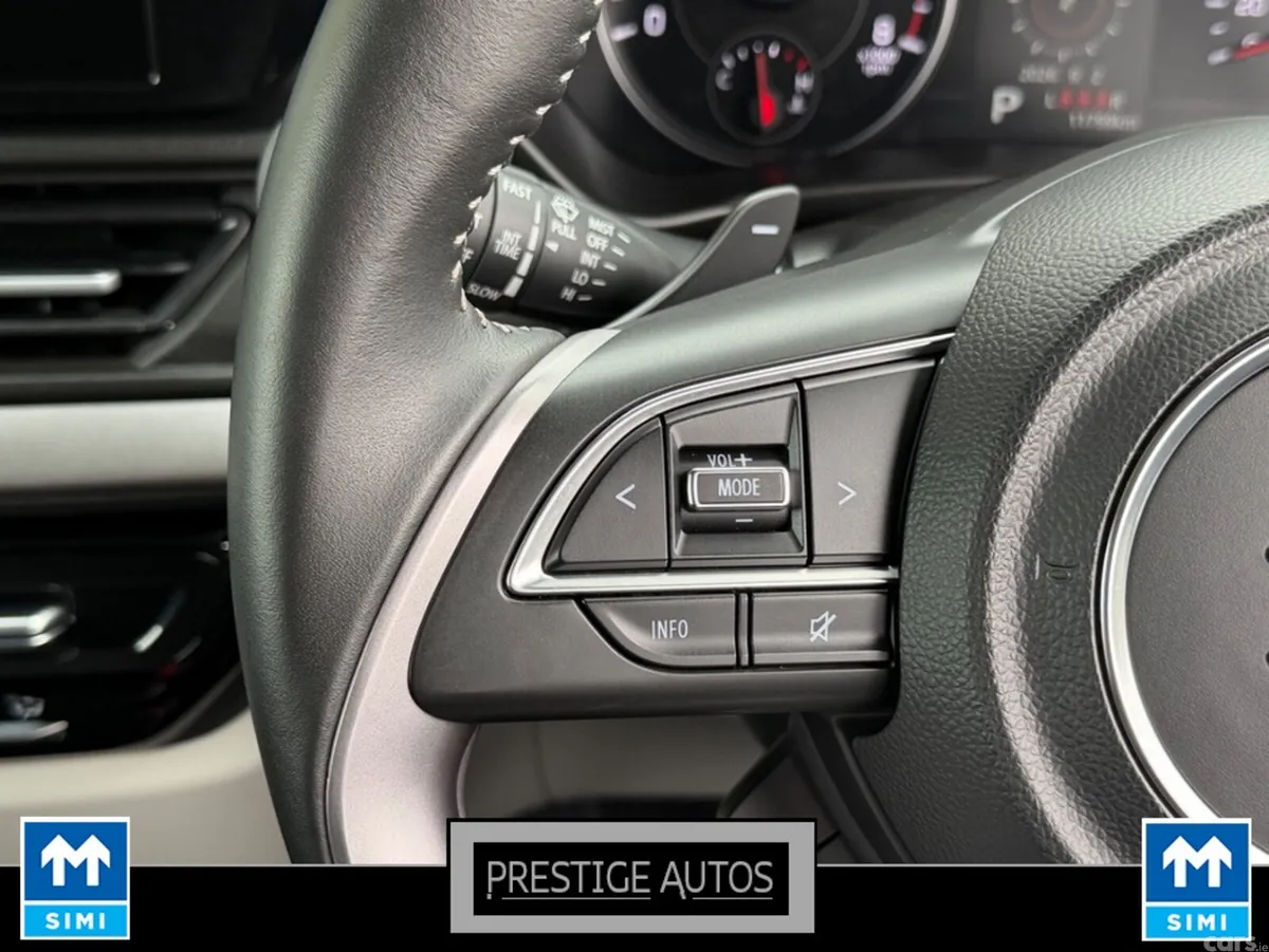 Suzuki Swift Hatchback, Petrol Hybrid, 2024, Green