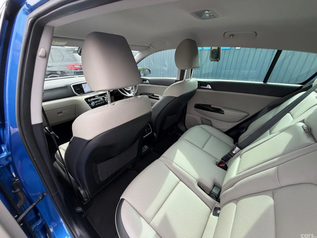 Kia Sportage SUV, Diesel, 2021, Blue