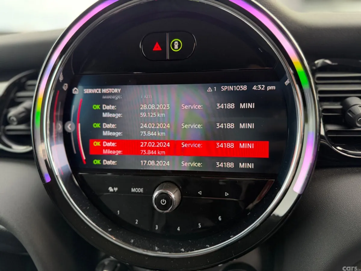 Mini Cooper Hatchback, Diesel, 2021, Green