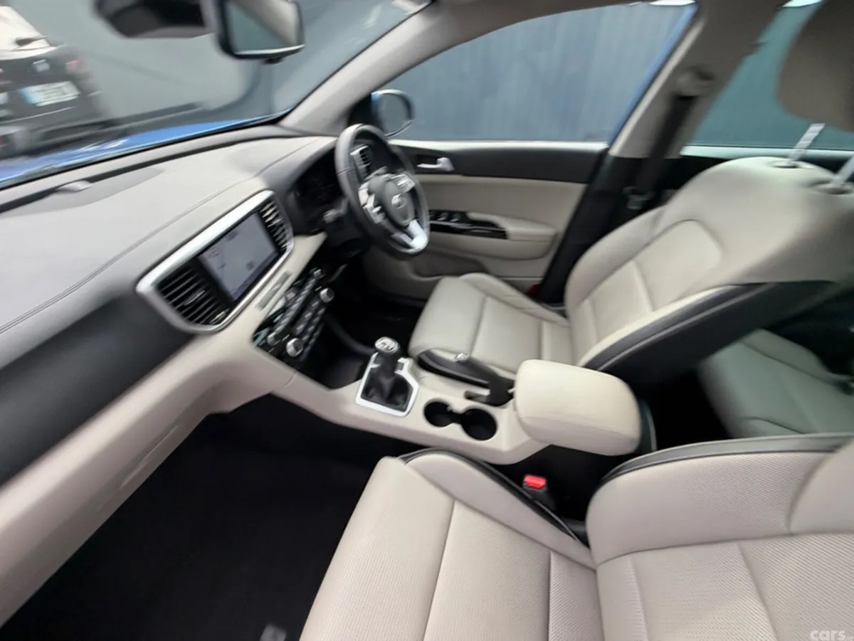 Kia Sportage SUV, Diesel, 2021, Blue