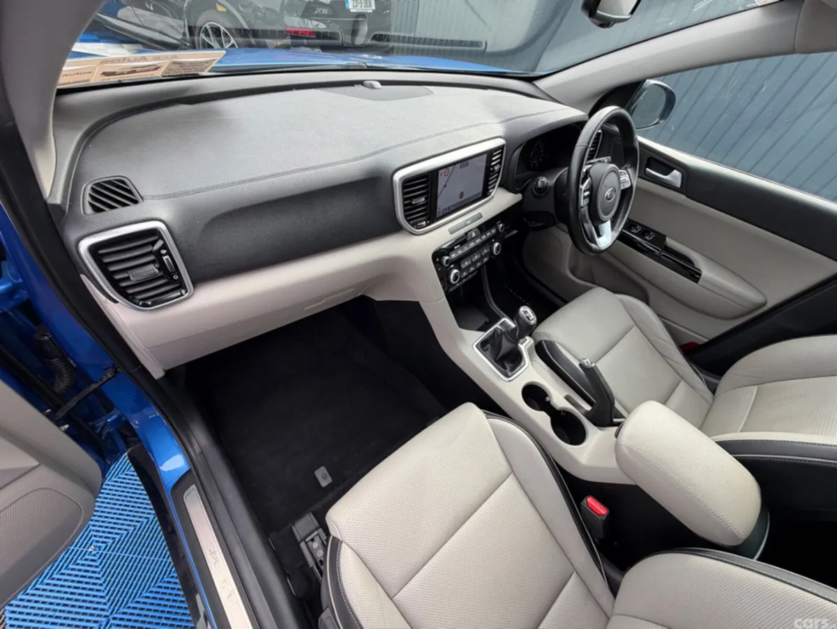 Kia Sportage SUV, Diesel, 2021, Blue