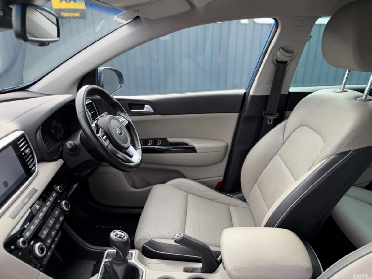 Kia Sportage SUV, Diesel, 2021, Blue