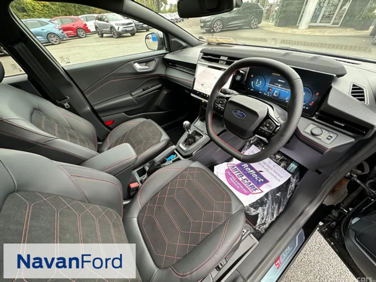 Ford Puma SUV, Petrol Hybrid, 2027, Black