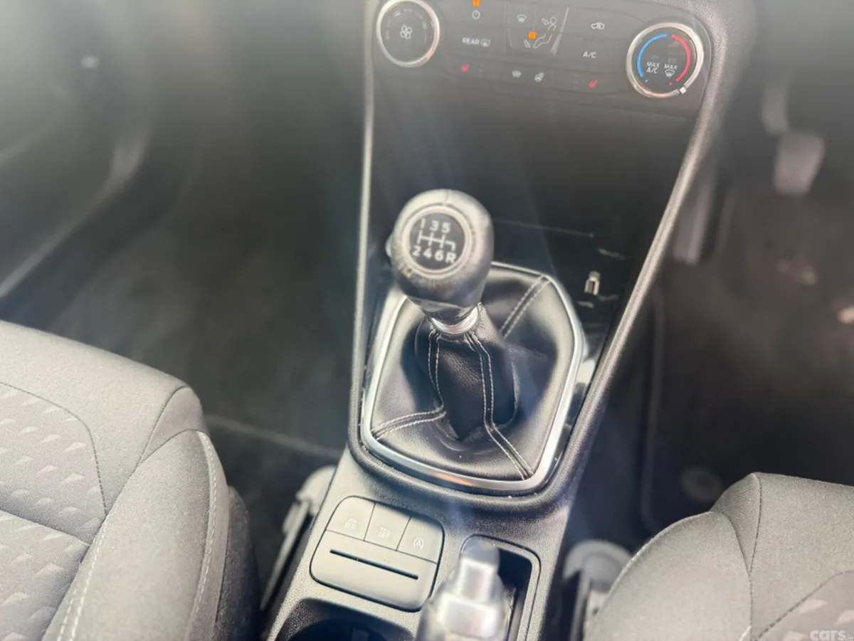 Ford Fiesta Hatchback, Petrol, 2019, Red