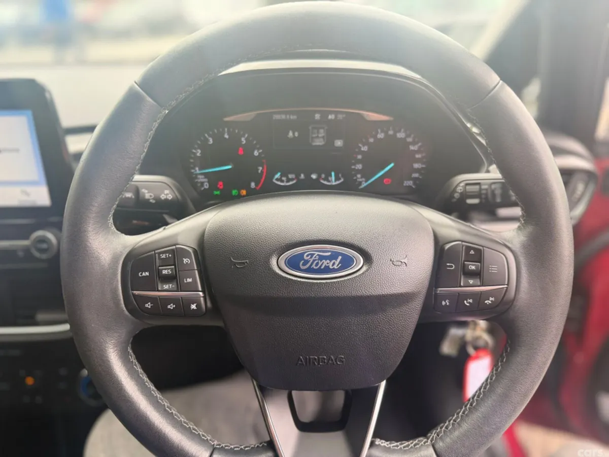 Ford Fiesta Hatchback, Petrol, 2019, Red