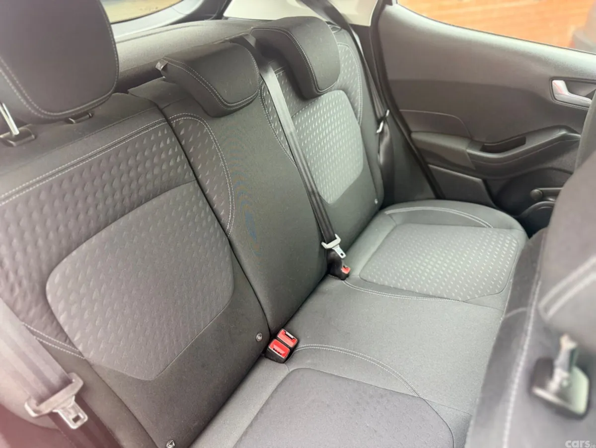 Ford Fiesta Hatchback, Petrol, 2019, Red