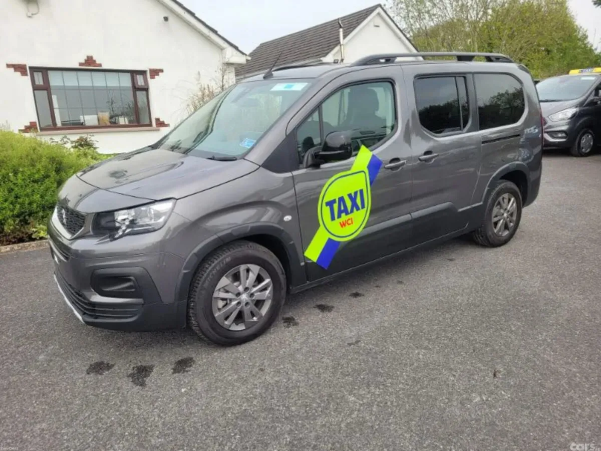 Peugeot Rifter MPV, Diesel, 2023, Grey