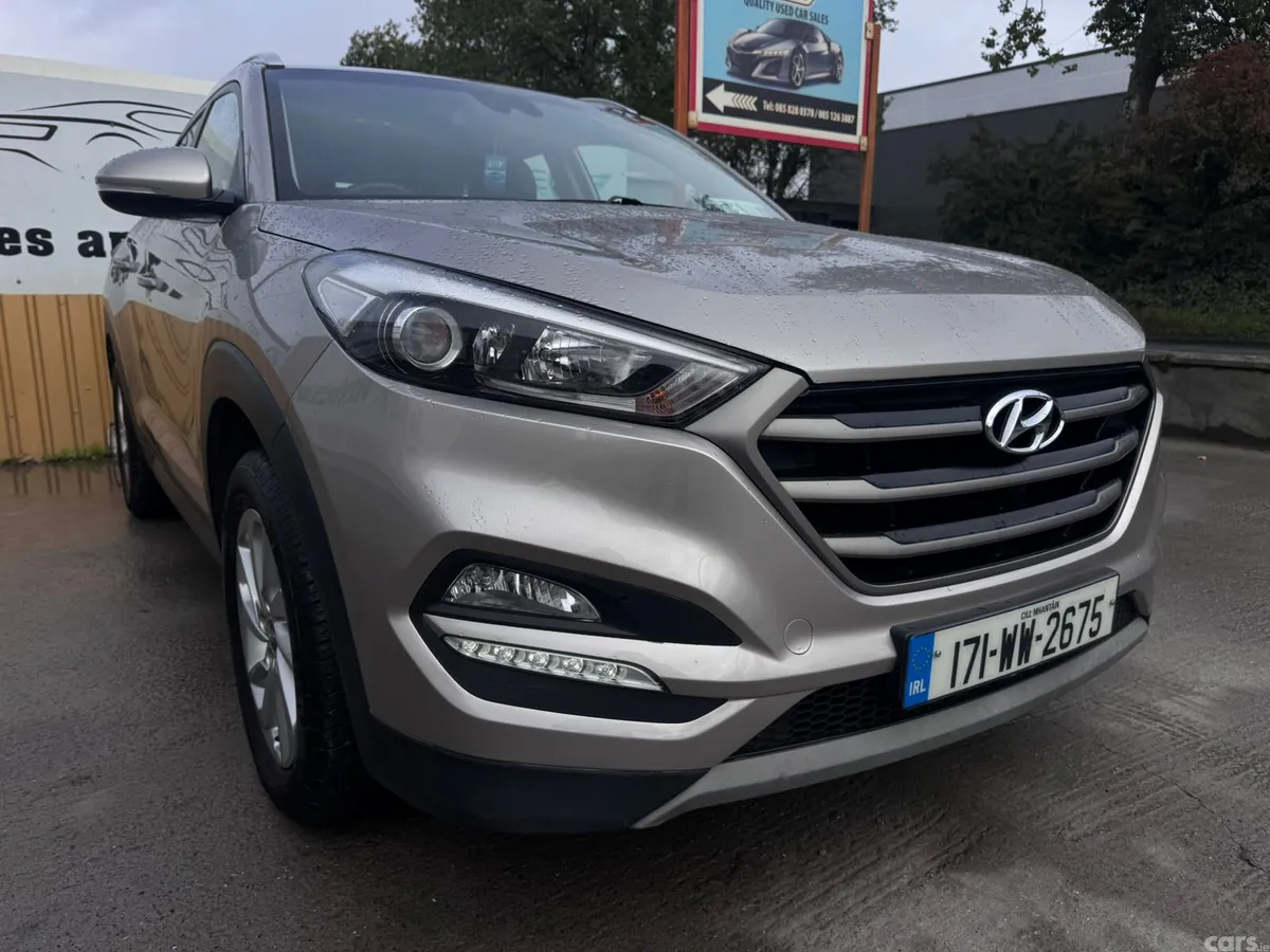 Hyundai Tucson SUV, Diesel, 2017, Gold