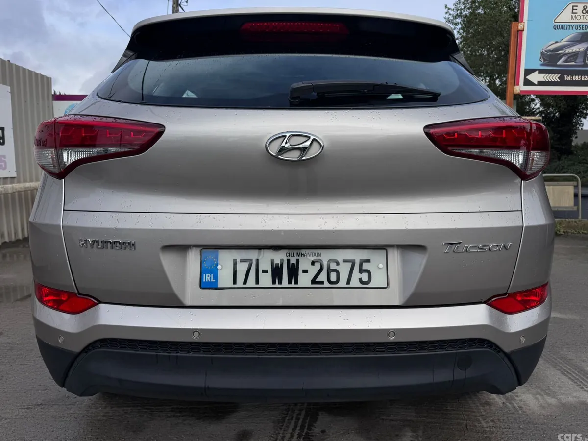 Hyundai Tucson SUV, Diesel, 2017, Gold