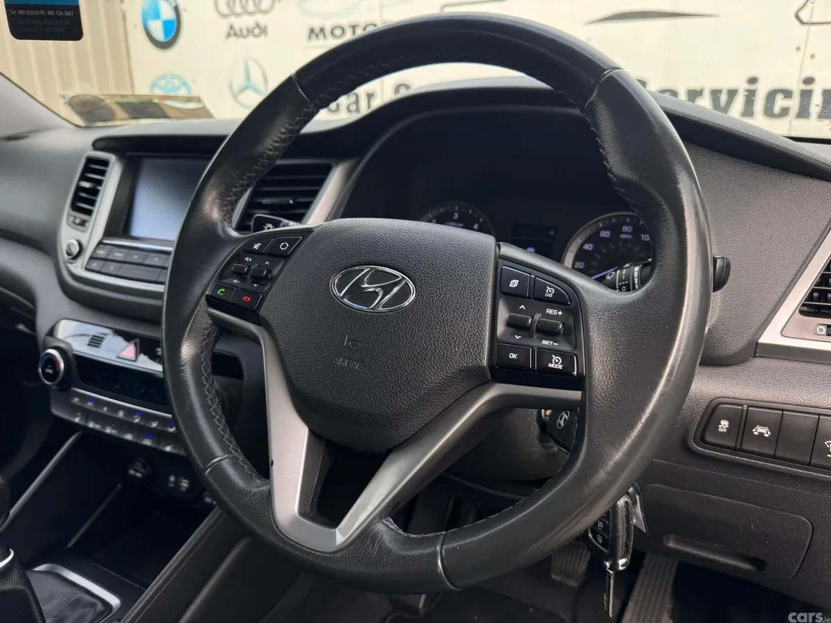 Hyundai Tucson SUV, Diesel, 2017, Gold