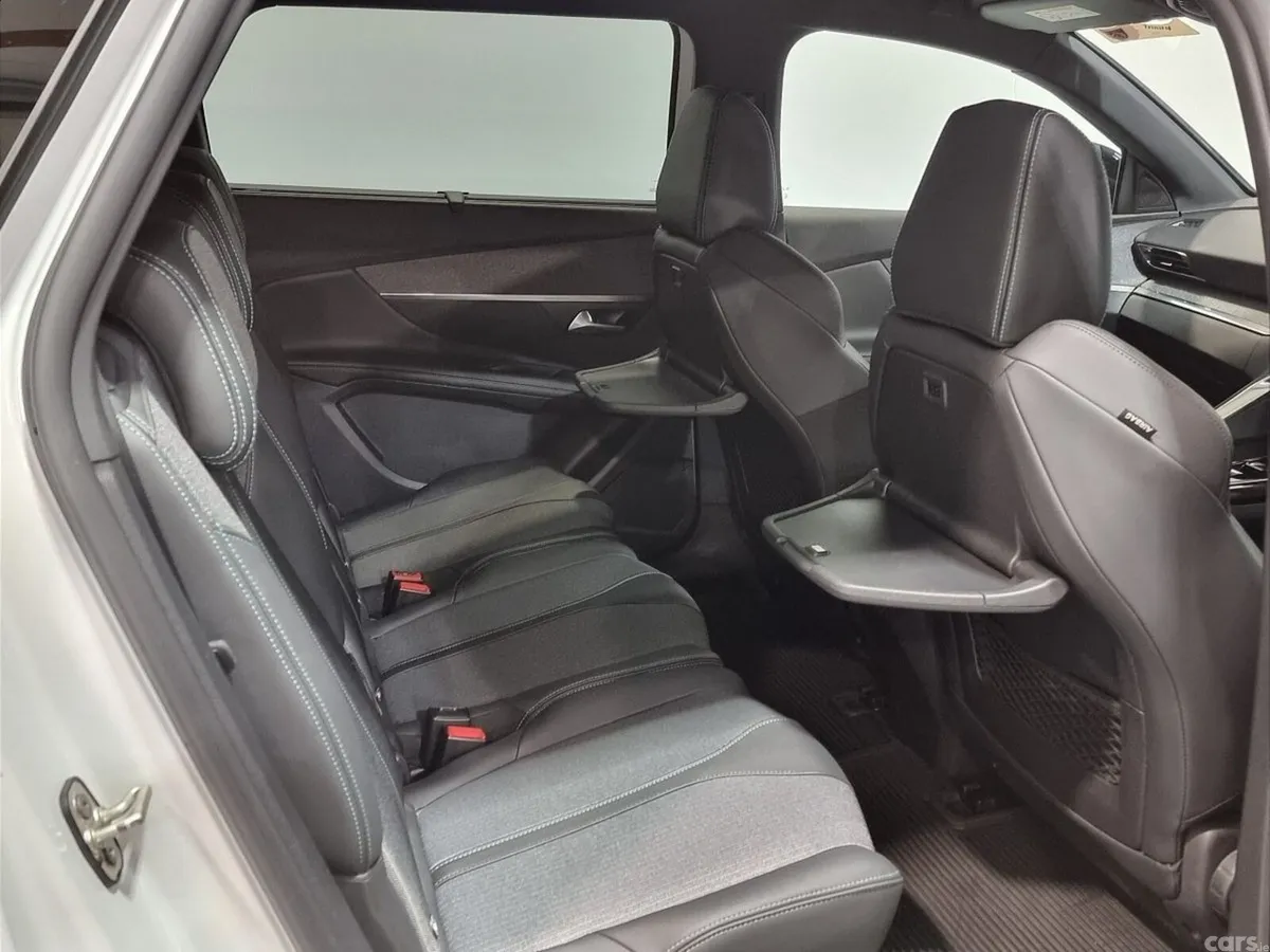Peugeot 5008 MPV, Diesel, 2024, White