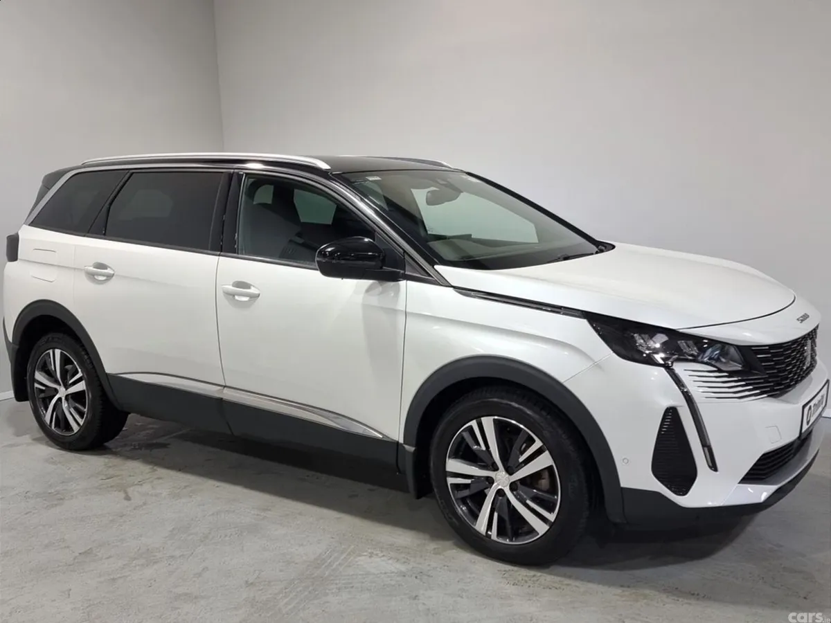 Peugeot 5008 MPV, Diesel, 2024, White
