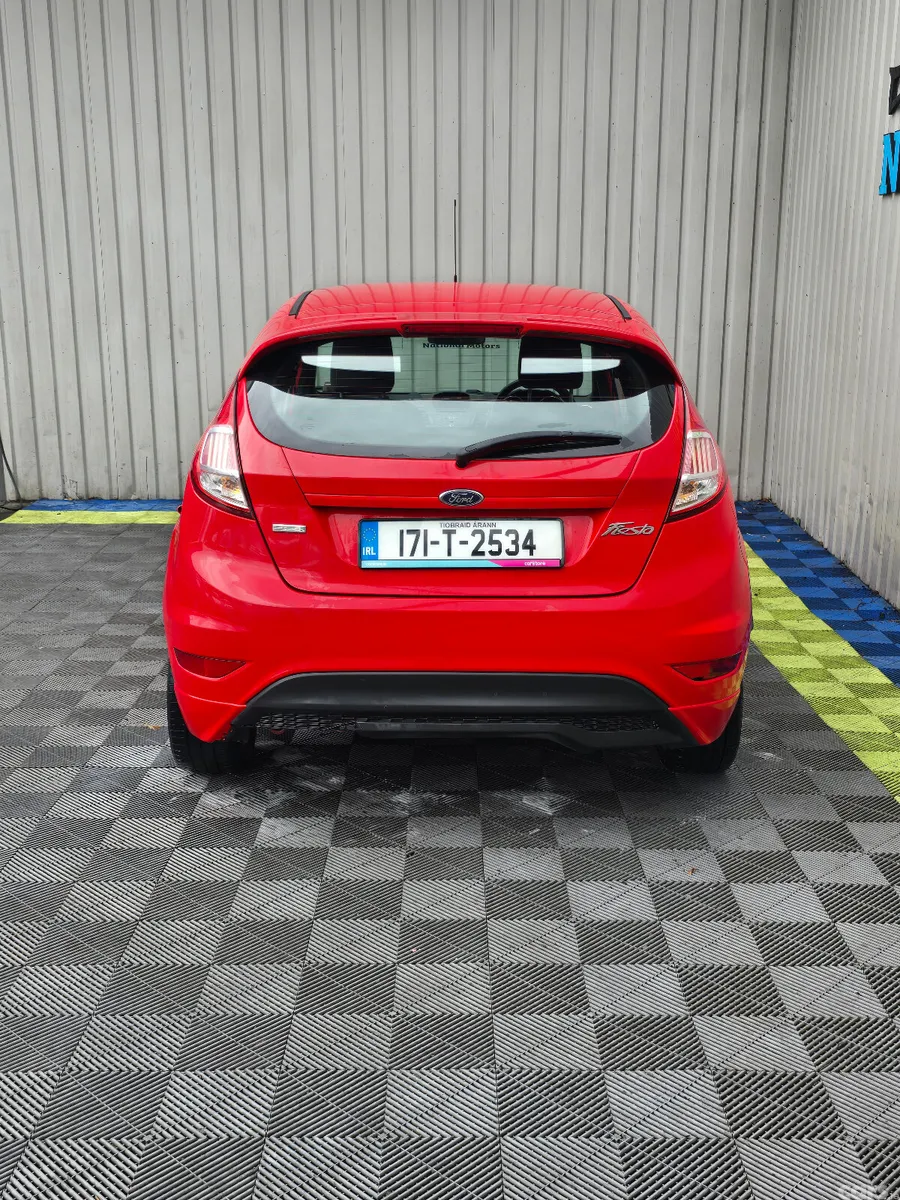 Ford Fiesta Hatchback, Petrol, 2017, Red