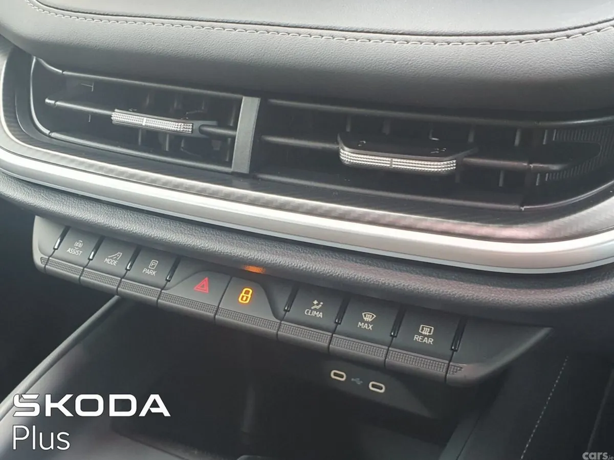 Skoda Enyaq SUV, Electric, 2025, Green