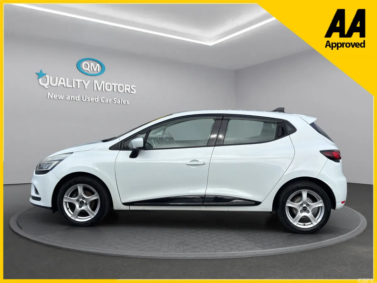 Renault Clio Hatchback, Petrol, 2018, White